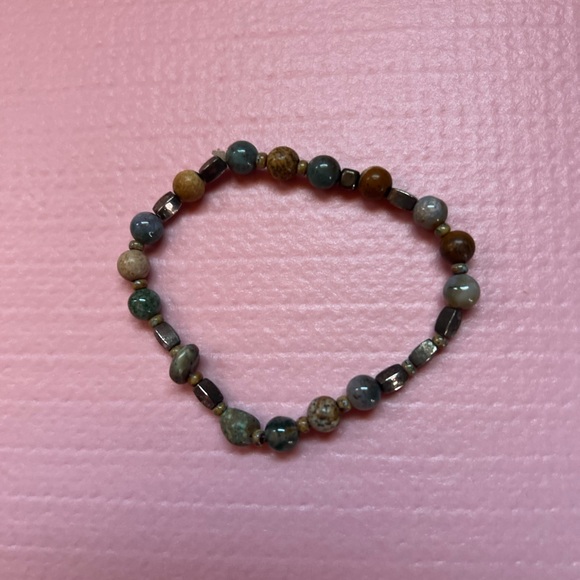 Elegant Boho Multicolor Beaded Necklace and Bracelet Set - Picture 12 of 14